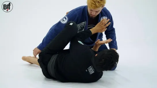 5 Paulo Miyao - Using The Arm Under The Armpit To Retain Guard