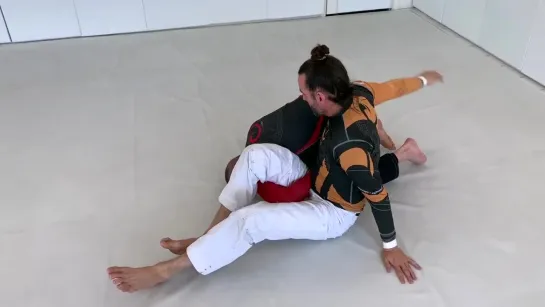 Omoplata Cyclical Flow drill