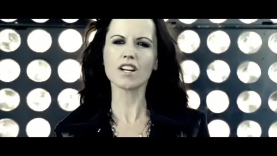 Dolores O'Riordan (The Cranberries) - When We Were Young (2007) [HD 1080]