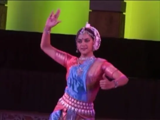 Esha Deol And Ahana Deol Her Sister Perform's Bharatanatyam..