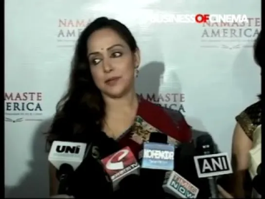 Hema Malini performs with Esha & Ahana Deol at Namaste America event