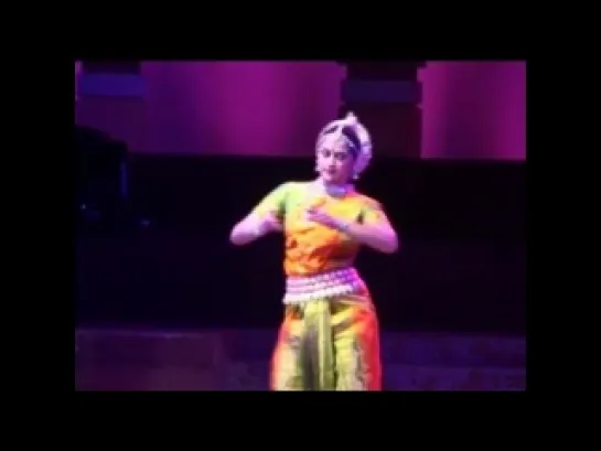 Esha Deol Stage Performance Baratanatyam