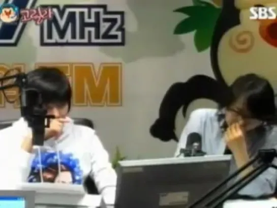 [20110406] Wonder Girls SunYe and Super Junior HeeChul  Young Street Radio FM [Part 9]