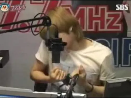 100615 Young Street Heechul 2 Different Tears (Wonder Girls) dance