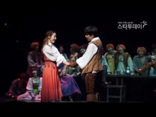 Yeeun + Jun.K - Sweet & Cute Moments @ Musical Three Musketeers