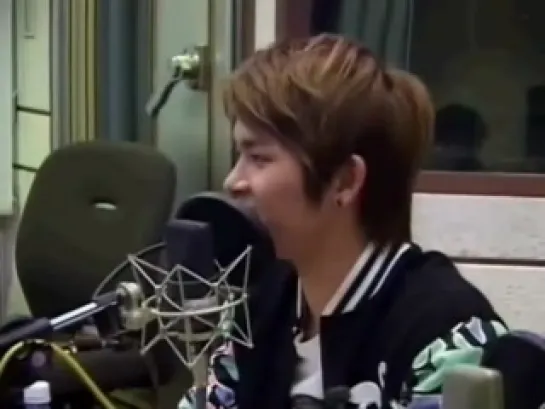 [RADIO] 110322 호야 sings BTD trot version