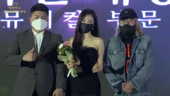 [CLIP] Tiffany - "Musical Category” Award (210520 Korean Art and Culture Award)