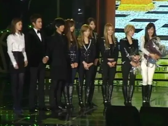 [AWARDS] Lee SooMan & SNSD (11 Pop Culture Arts Awards/ 2011.11.21)