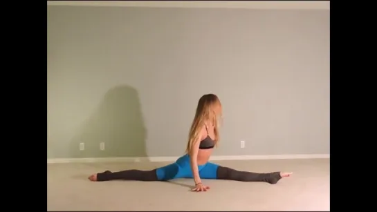 Splits flow from Nicole Woyak