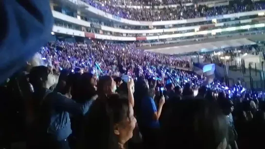 181107 telehit awards - sapphire blue