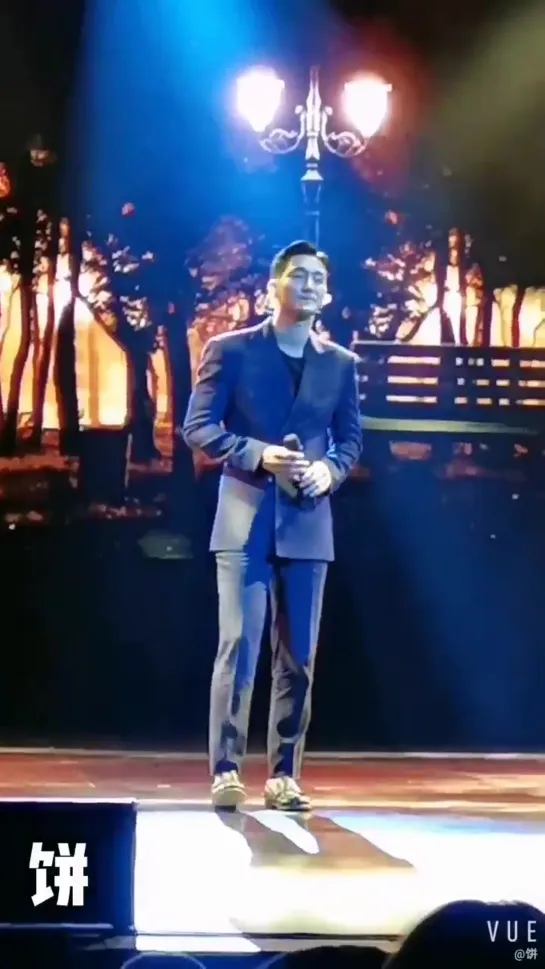 190706 FM opening handsome in blue suit Siwon 시원 MyFellowCitizensWithChoiSiwon [饼爷-崔总裁的助理]