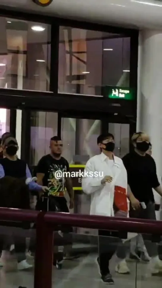 190120- SUPER JUNIOR AIRPORT SCL - - superjunior SMTOWNinChile 슈퍼주니어 슈퍼주니어_예성