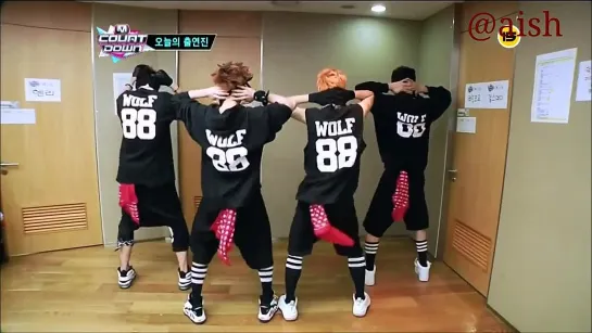 [PARODIE] 27.06.13 EXO dancing to Girls Day-Female President @ M.Net M!Countdown