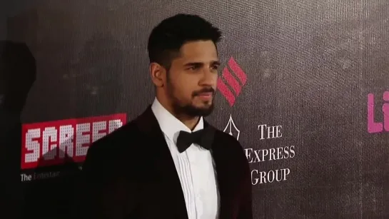 Sidharth Malhotra | Red Carpet Life Ok Screen Awards 2015