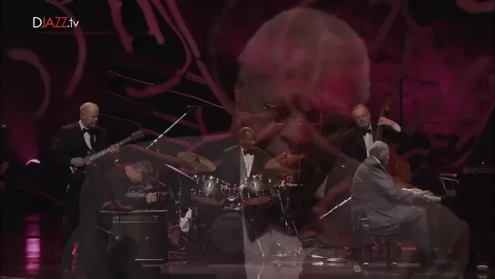 Oscar Peterson Quartet - You look good to me.