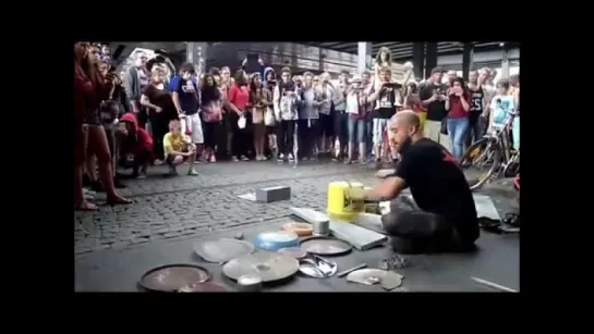 Fantastic Street Techno Drummer - Dario Rossi