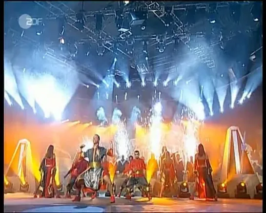 DJ Bobo & Irene Cara - What A Feeling (live at ZDF Kultnacht 01.01.2011)