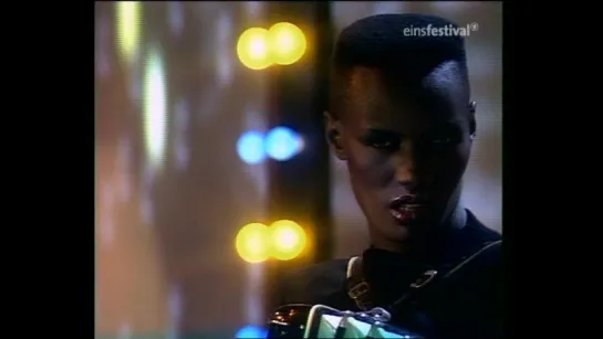 Grace Jones - Ive Seen That Face Before