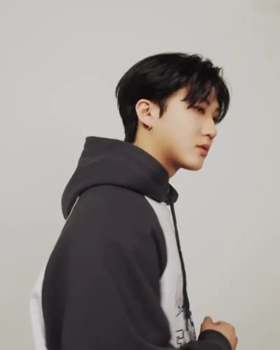 [230221] Stray Kids » Changbin » MAHAGRID X Stray Kids