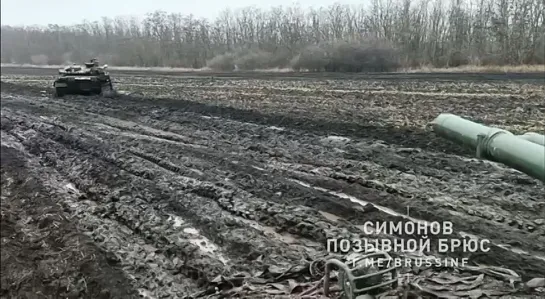 Парни из разведподразделения ЗВО