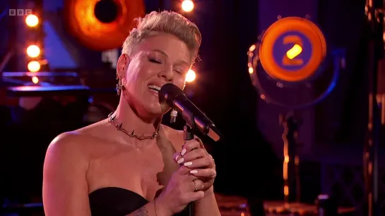 P!nk - Nothing Compares 2 U (Sinead OConnor) BBC Radio 2s Piano Room 2023