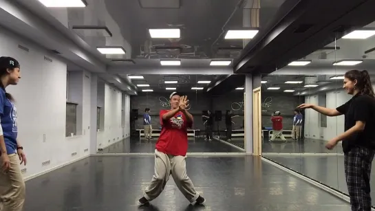 POPPING FREESTYLE by D-man54 in FRAULES DANCE CENTRE PART-3