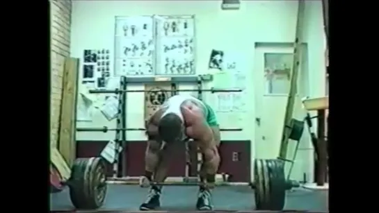 Kirk Karwoski - 825 lb Raw Deadlift