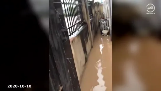 Flash Floods Cause traffic Chaos in Accra, Ghana. Natural disasters compilation