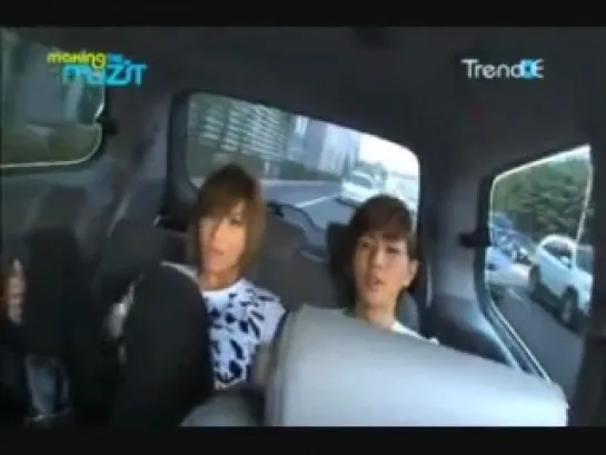 Key, Onew, Jonghyun & Taemin singing in car