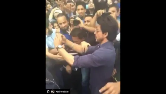 Shah Rukh Khan takes selfie with fans in Amsterdam during shooting The Ring