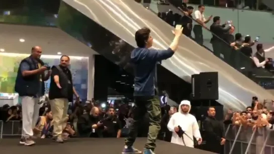 SRK At Al-Kout Mall in Kuwait for Zero Promotions - -