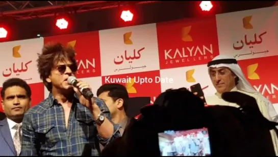 Shah Rukh Khan at Kalyan Jewellers store launch at Al-Fahaheel in Kuwait 1