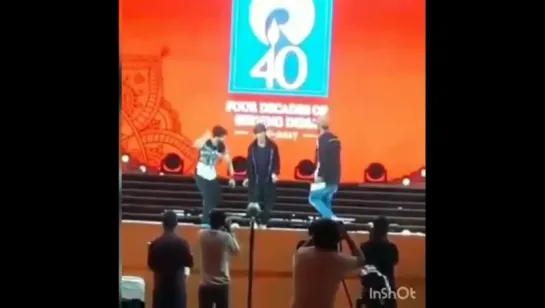 SRK During the Rehearsal Of RIL40 Event  Dance On Jabra Fan Song