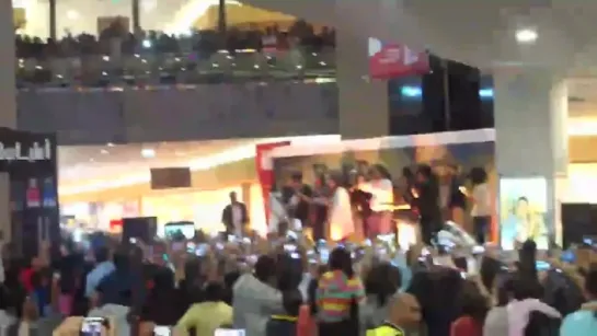 Shahrukh khan at Arabian center