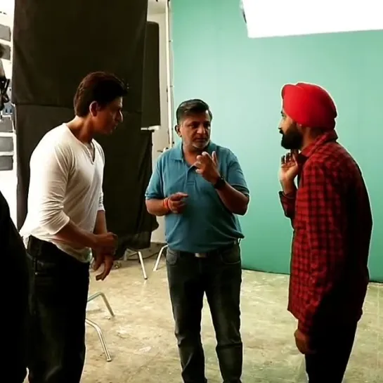 Behind the scenes of a Song Shoot with Shah Rukh Khan