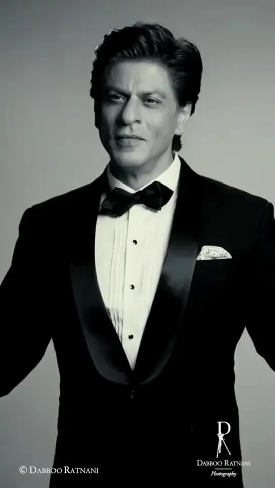 Shah Rukh Khan for 25 years of Dabboo Ratnani