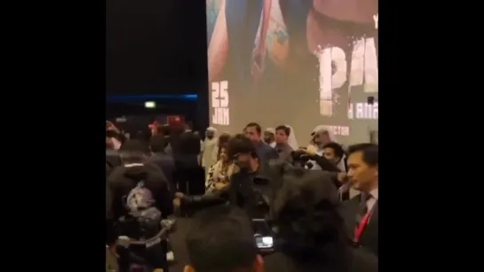 Shah Rukh Khan at Reel Cinemas at Dubai Mall for Pathaan Promotion