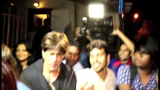 Shah Rukh Khan Spotted At Shankar Mahadevans Studio