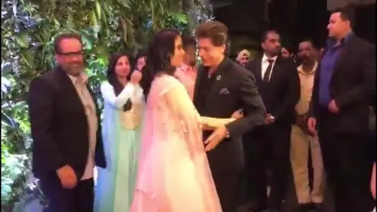 Shah Rukh Khan at Anuskhka Sharma-Virat Kohli’s wedding reception at Astor Ballroom at St Regis Hotel in Lower Parel, Mumbai2