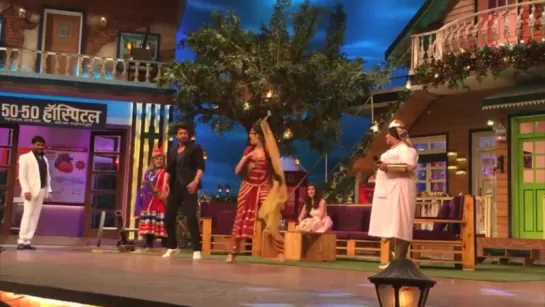 1 2 3 4 5! Everybody in the house makes it worth our while. #DearZindagiPromotions #TheKapilSharmaShow