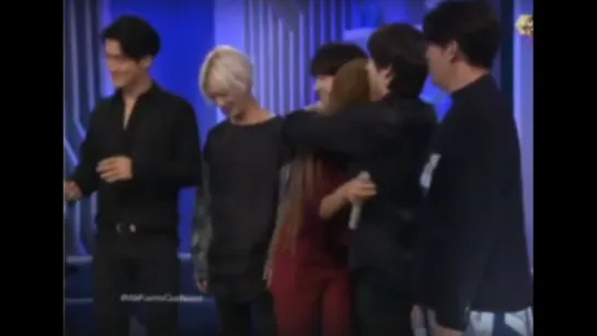 Super Junior en Montse y Joe (entrevista) Presentando a Leslie Grace PT. 3 ( 480 X 780 )