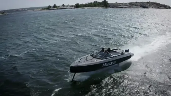 Mantaray M24- testing the hydrofoil boat in rough weather