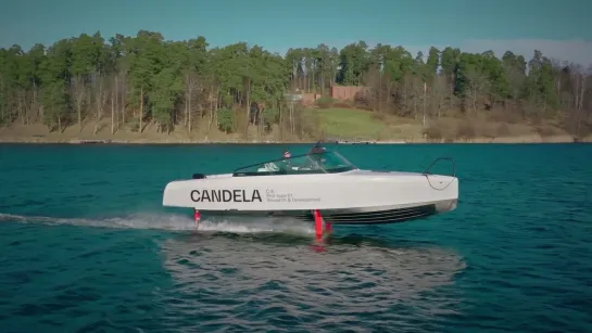 Hydrofoiling electric boat Candela C-8s maiden flight rus