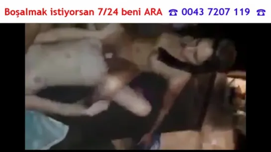 LEZBİYEN KARMA - BİRBİRLERİNE SÜRTE SÜRTE ORGAZM OLUYORLAR