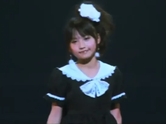 Sayashi Riho 『Sailor Fuku to Kikanjuu』 (鞘師里保 - セーラー服と機関銃) ASH 2009 SPRING ACT