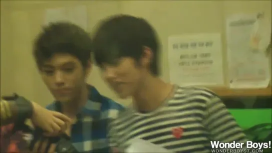 111007 | Infinite - Sukira Kiss The Radio