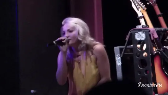 Jamie Lynn Spears Sexy– It’s Gonna Lift (Ridgefield Playhouse, Ridgefield, CT, August 23, 2015)