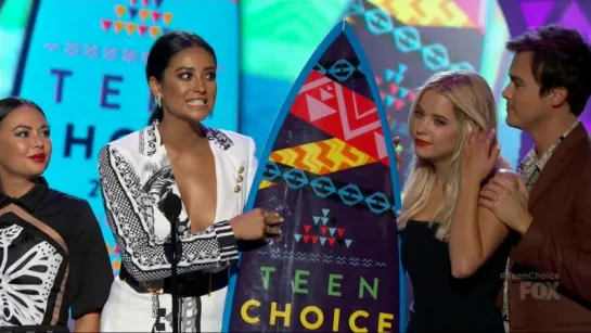 Ashley benson, Shay Mitchell Sexy - Troian Bellisario - Lucy Hale - 2015 Teen Choice Awards