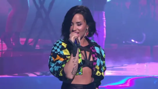 Demi Lovato Sexy - Cool for the Summer Voice AU 08/09/2015