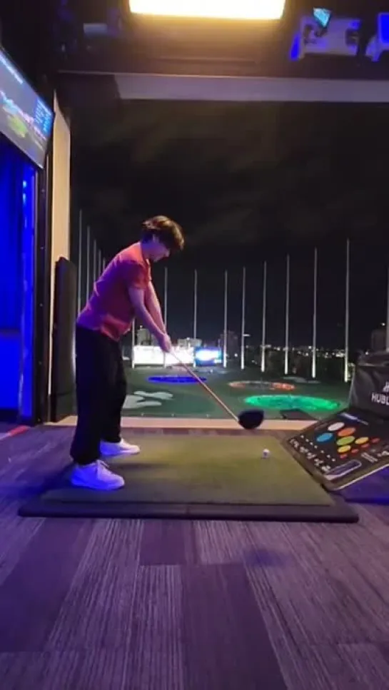 Seeking for @.McIlroyRory to take in golf gifted person Kim Taehyung 😀